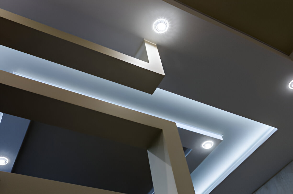 Living room cove lighting